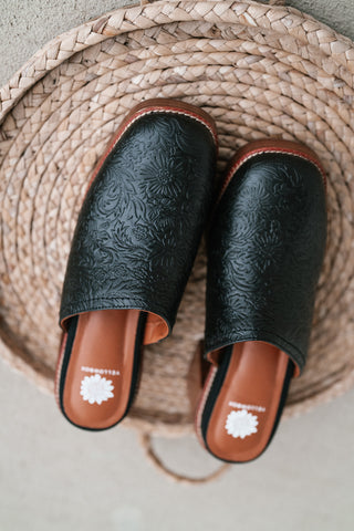 Ivaria Platform Clog