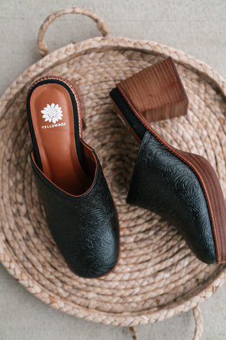 Ivaria Platform Clog