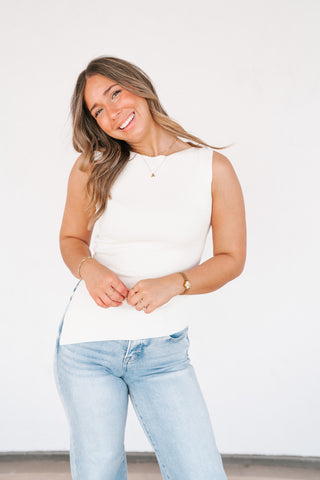 Refined Edge Sleeveless Knit Top