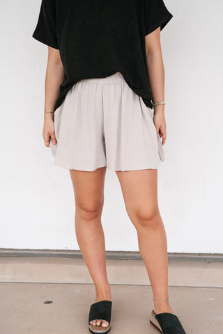 Quiet Moments Relaxed Short - Beige