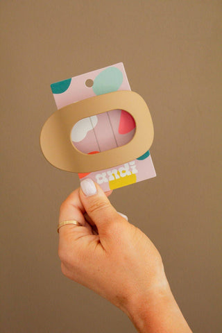 Circle Cutout Flat Claw Clip: Olive