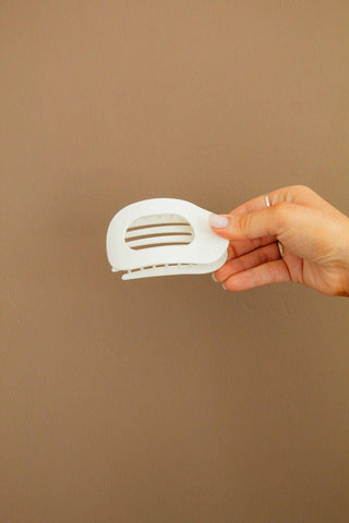 Circle Cutout Flat Claw Clip: Olive