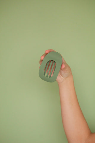 Circle Cutout Flat Claw Clip: Olive