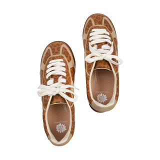 Nurita Lace-Up Sneaker