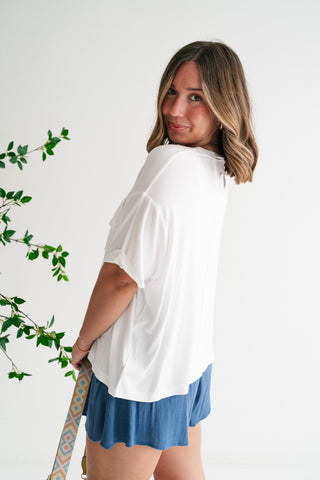 Simple Matter Pocket Front Tee - White