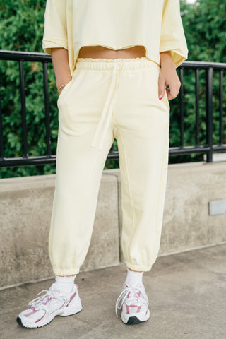 Stride Cropped Jogger