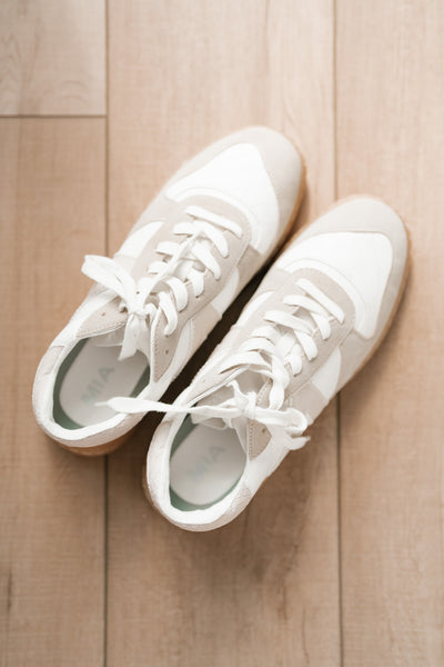 Vesta Sneakers