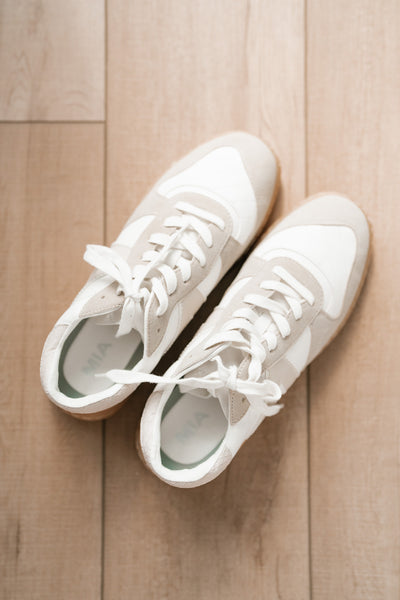 Vesta Sneakers