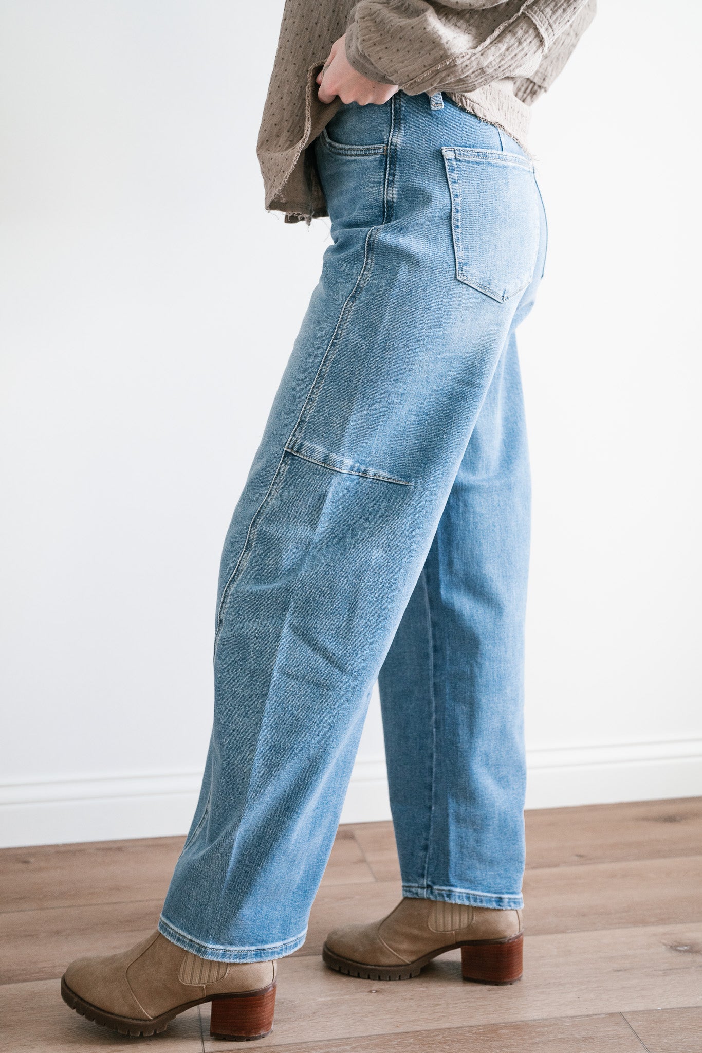 Lovervet Ellora High Rise Wide Barrel Jeans