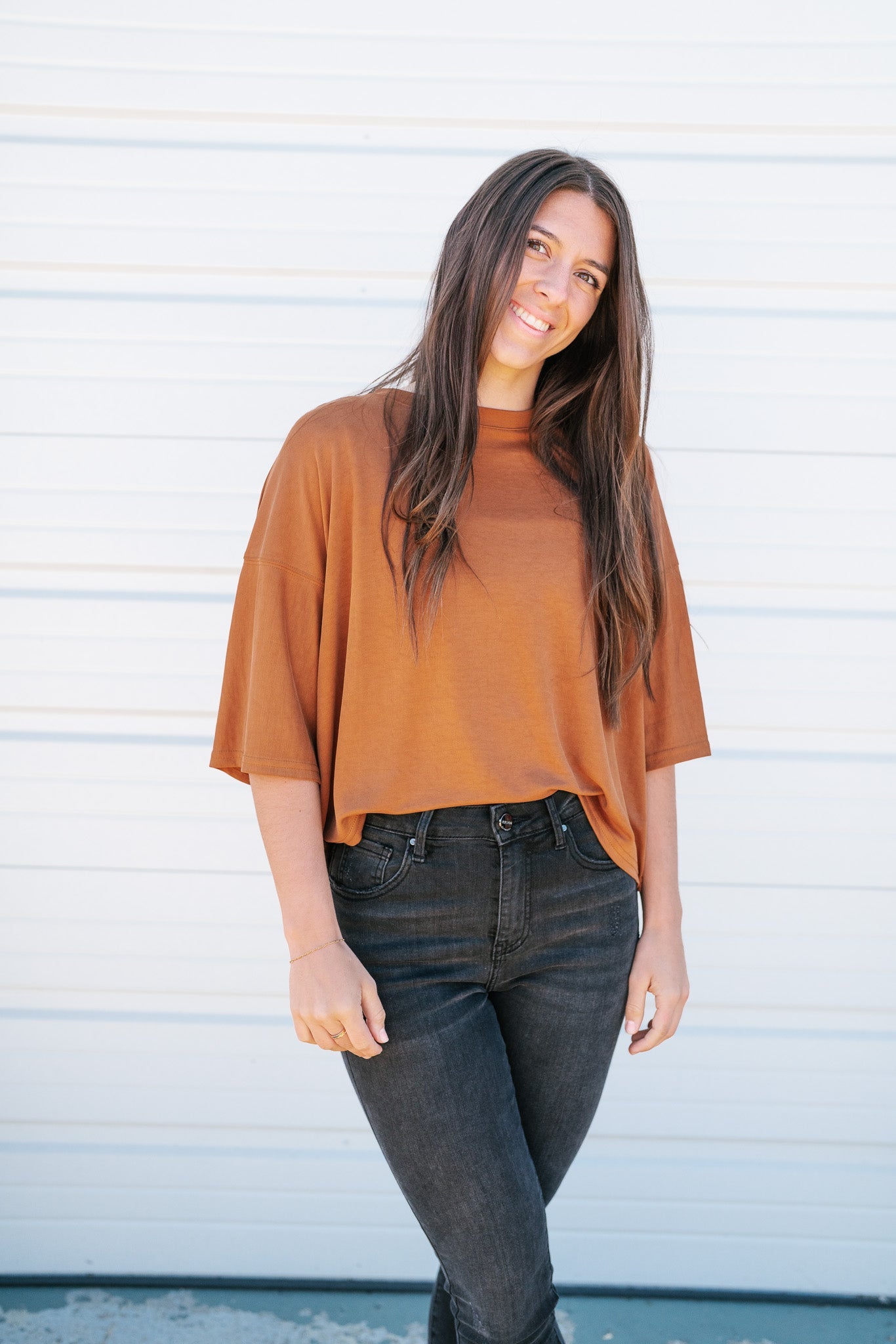 Nina Tee - Clay