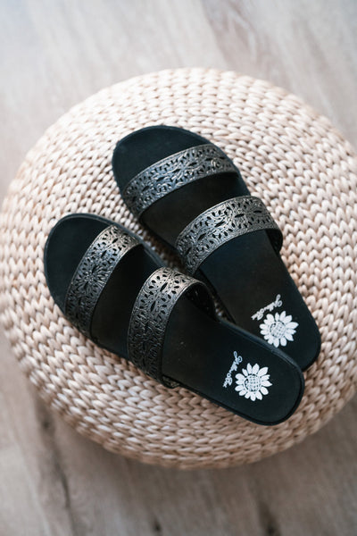 Belmont Textured Sandals