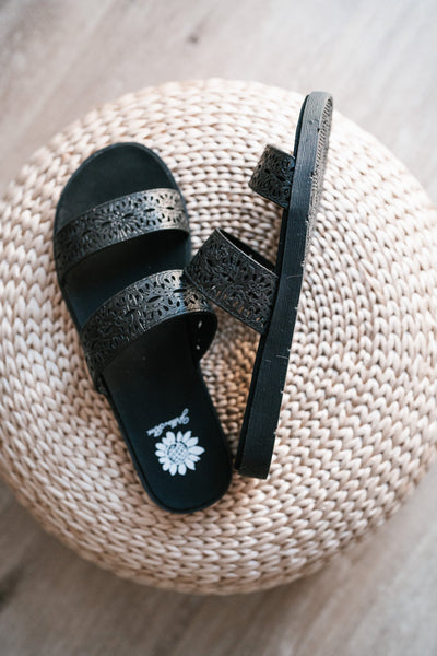 Belmont Textured Sandals