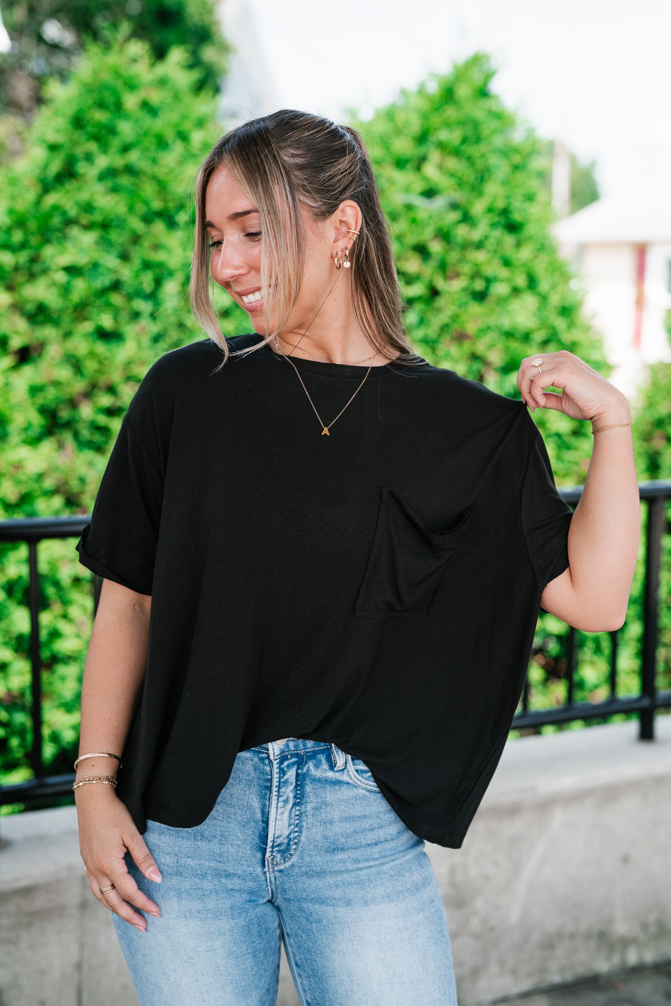 Simple Matter Pocket Front Tee - Black