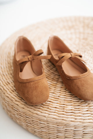 Marlowe Bow Flat