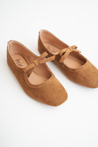 Marlowe Bow Flat