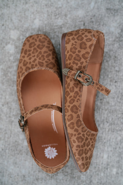 Collin Leopard Flat