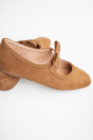 Marlowe Bow Flat