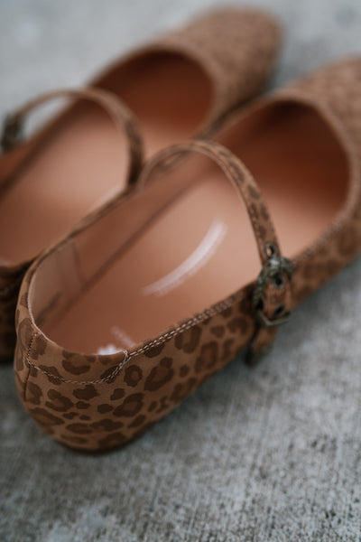 Collin Leopard Flat
