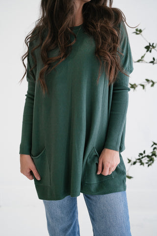Gentle Drift Relaxed Pocket Sweater - Hunter Green