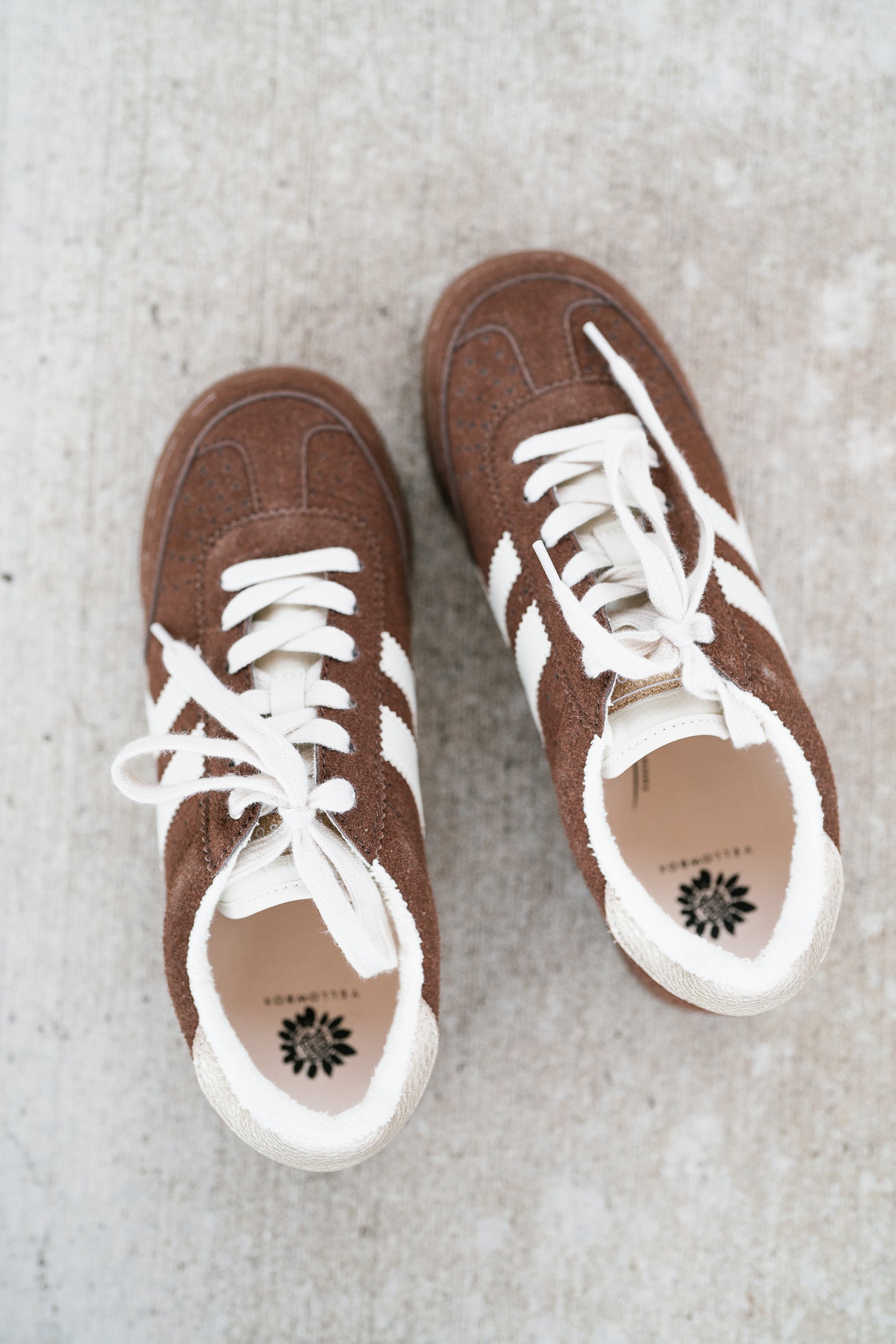 Neevan Sneaker-Brown