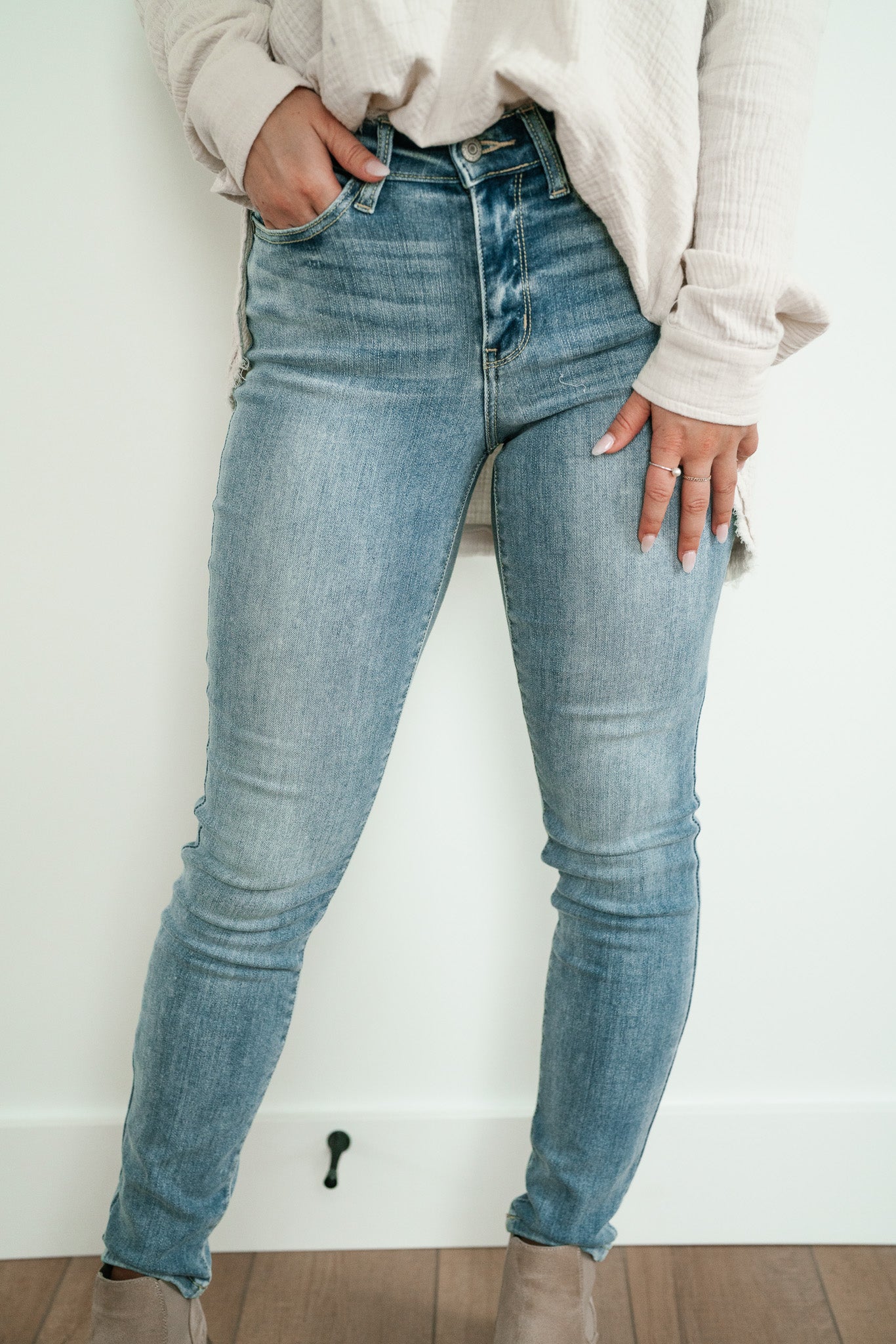 Judy Blue Mae Relaxed High Rise - Curvy
