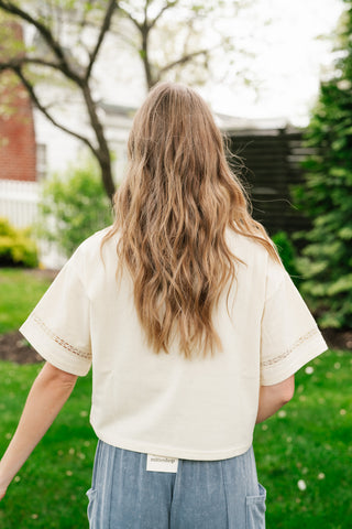 Daisy Field Button Up Top