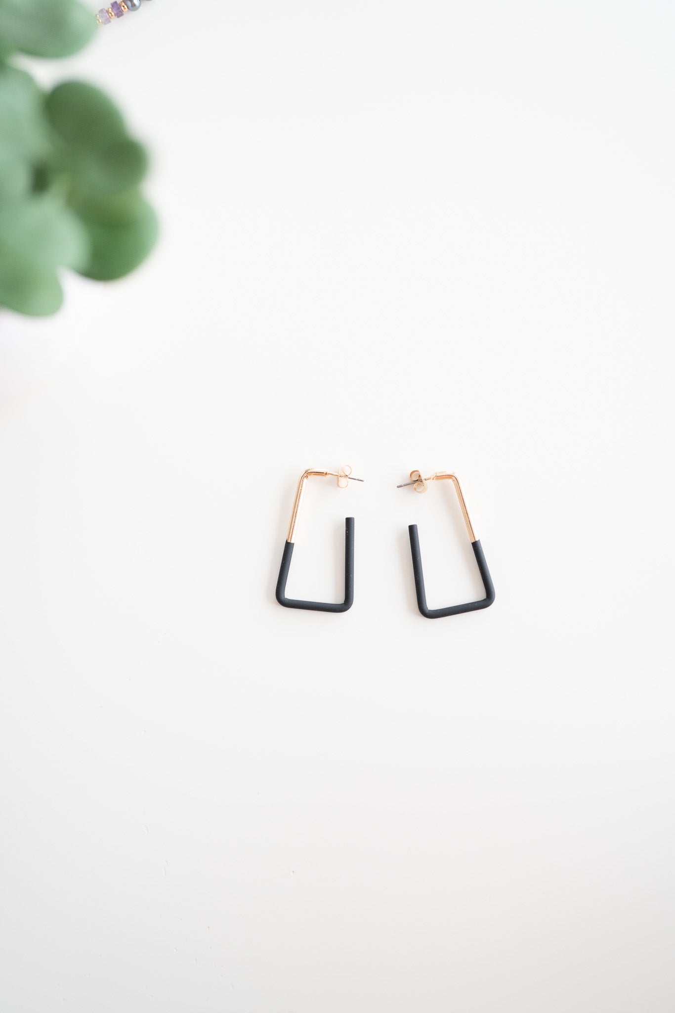 Square Hoop Earrings-Black