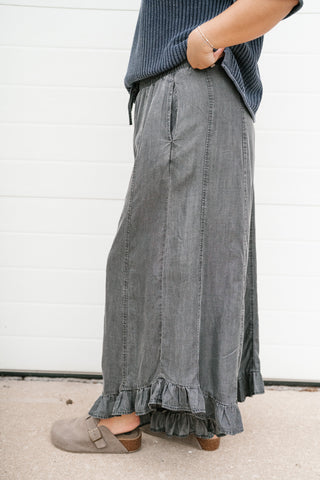 On The Move Ruffle Pant - Black