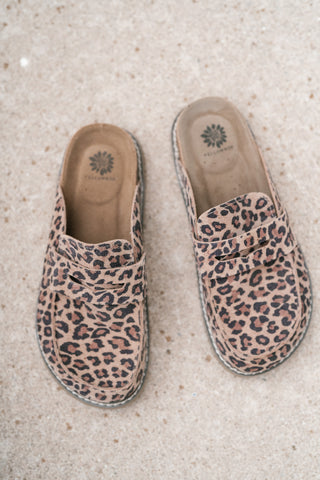 Mila Suede Leopard Clog