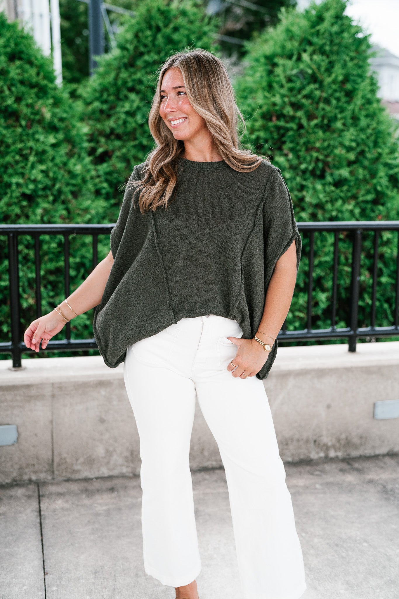 Wander Free Drop Shoulder Relaxed Pullover Sweater - Green