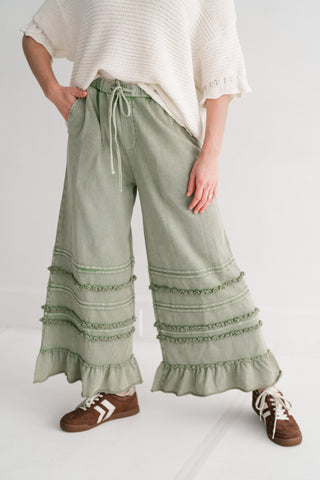 Soft Horizon Ruffled Wide-Leg Pants