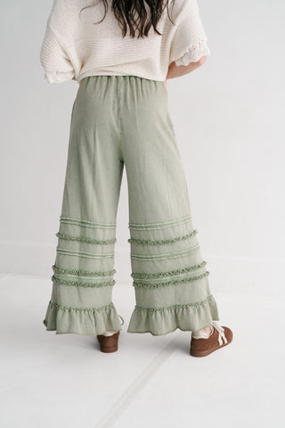 Soft Horizon Ruffled Wide-Leg Pants