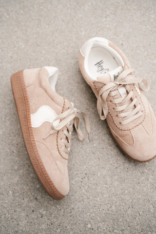 Evara Sneaker