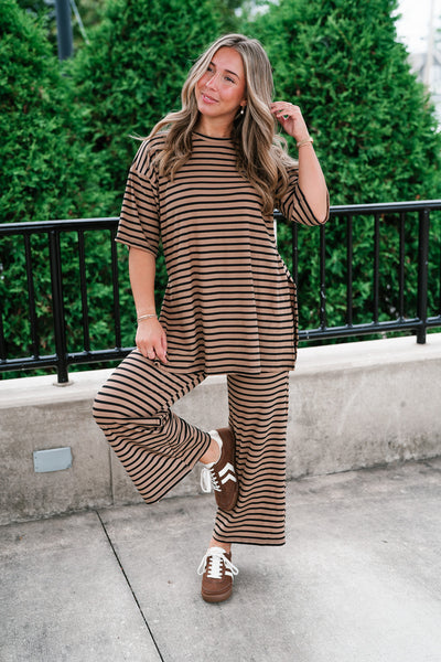 Good Feels Relaxed Striped Set Top - Mocha