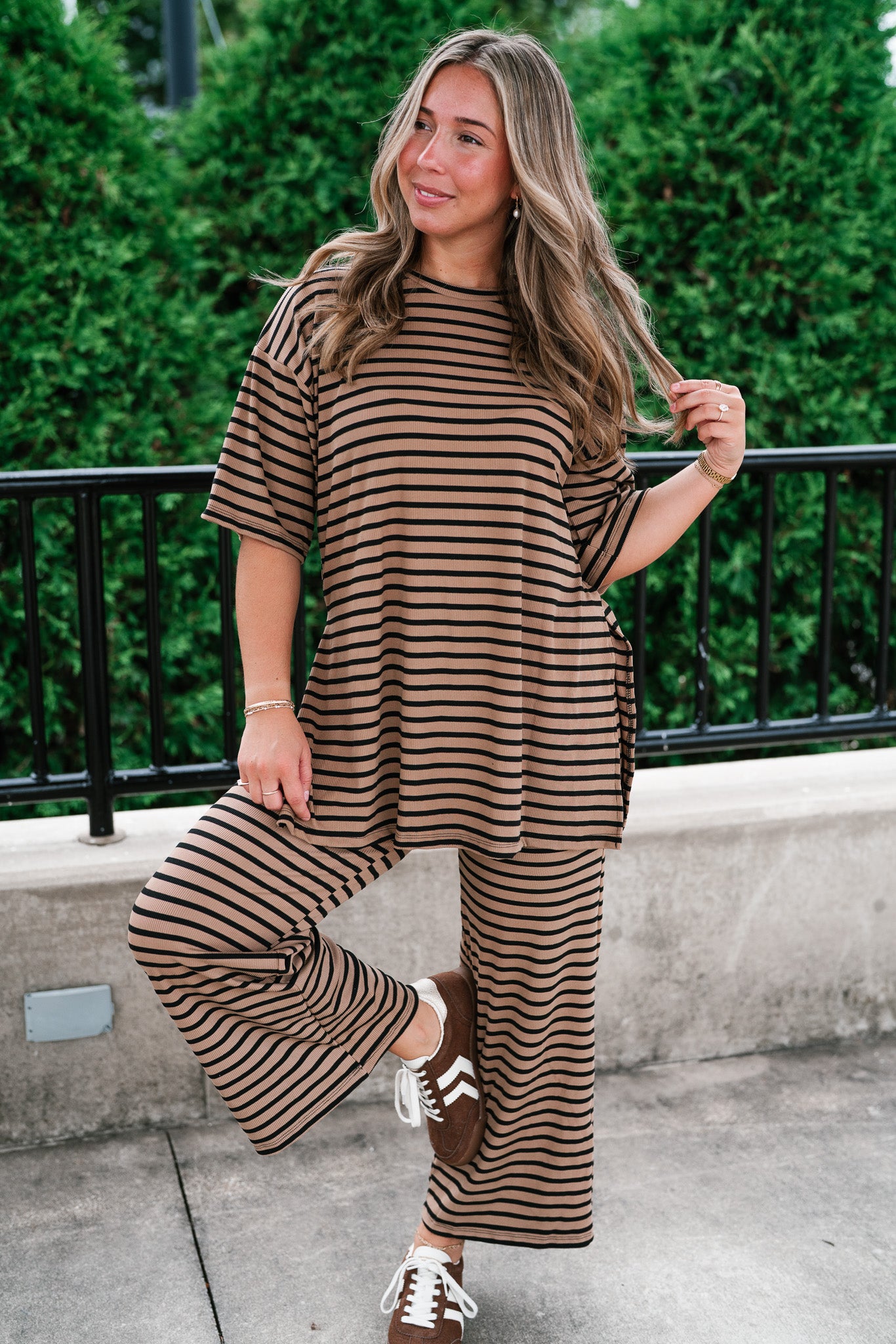 Good Feels Relaxed Striped Set Top - Mocha