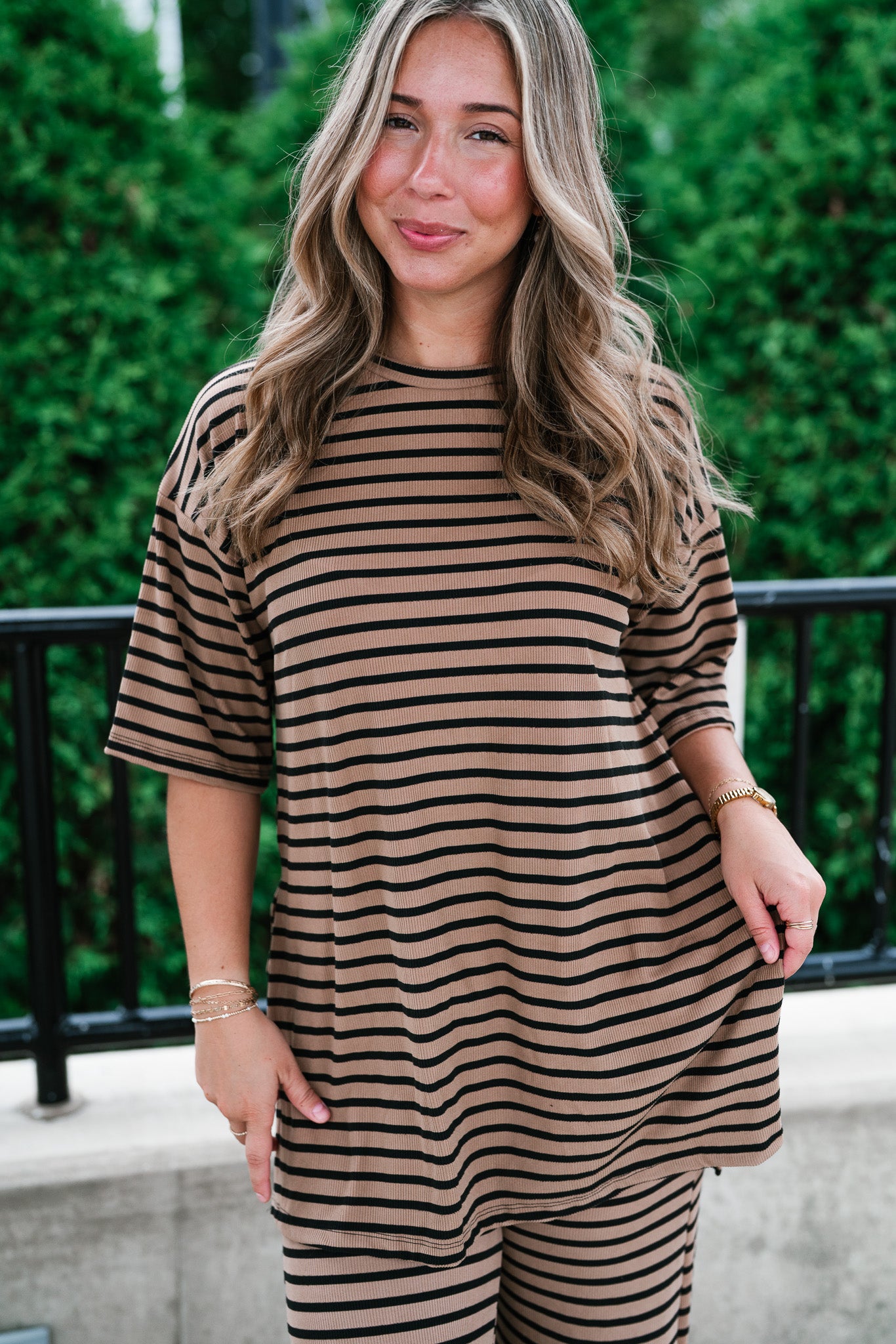 Good Feels Relaxed Striped Set Top - Mocha
