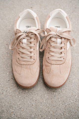 Evara Sneaker