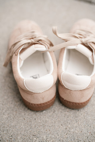 Evara Sneaker