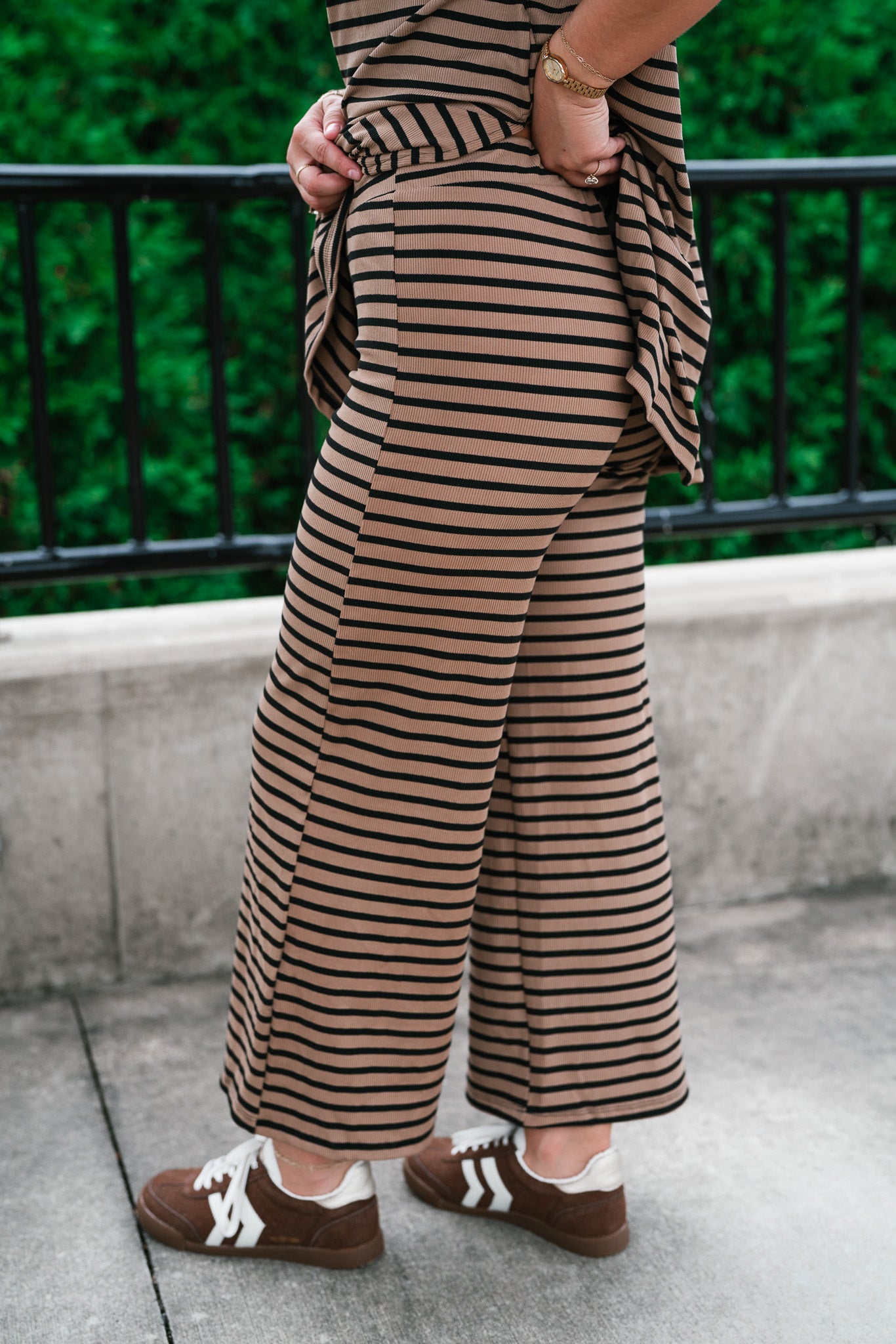 Good Feels Relaxed Striped Set Pants - Mocha