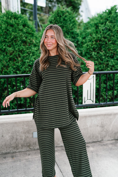 Good Feels Relaxed Striped Set Top - Olive