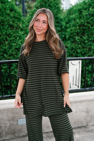 Good Feels Relaxed Striped Set Top - Olive
