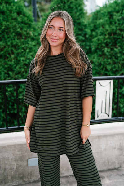 Good Feels Relaxed Striped Set Top - Olive