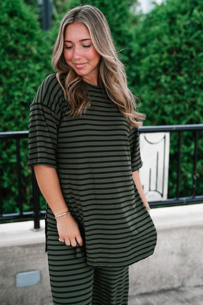 Good Feels Relaxed Striped Set Top - Olive