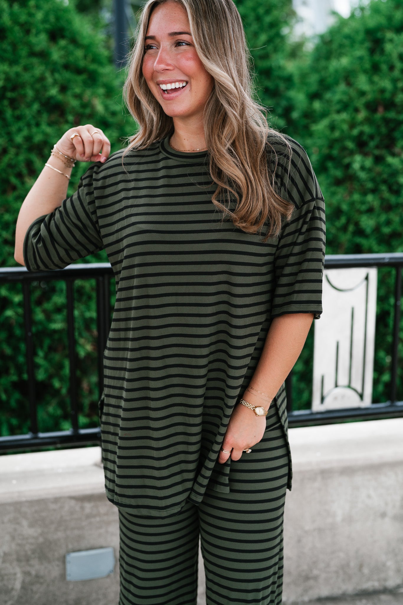 Good Feels Relaxed Striped Set Top - Olive