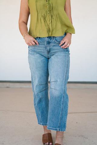 Vervet Bella High Rise Dart Barrel Leg Jeans