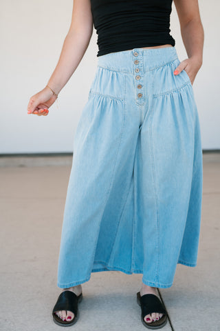 Risen Alyce Ruffle Wide Leg Pant