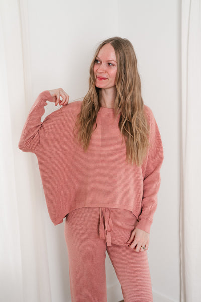 Comfy Girl Era Waffle Knit Sweater - Cranberry