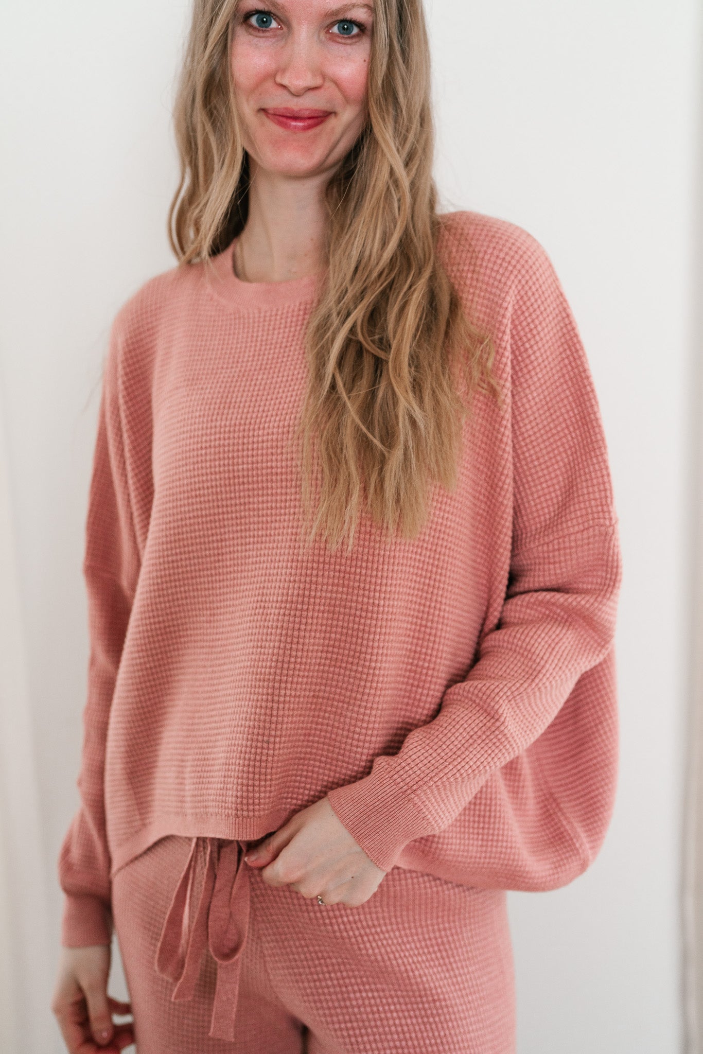 Comfy Girl Era Waffle Knit Sweater - Cranberry