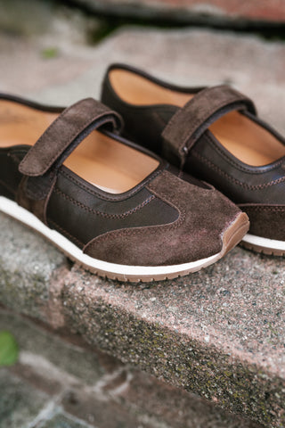 Alina Strap Sneaker