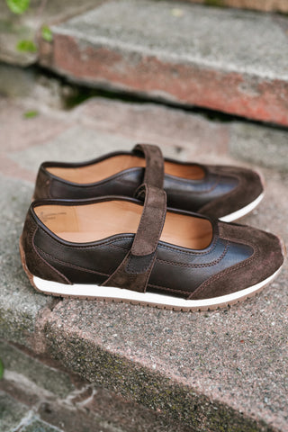 Alina Strap Sneaker